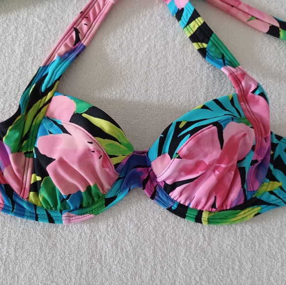 VENUS Jillian Underwire Tropical Print Bikini Top, size 34C/ 32D/ 36B - Picture 3 of 12